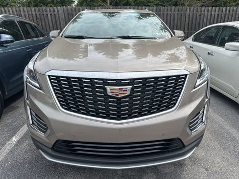 Used 2023 Cadillac XT5 Premium Luxury AWD/4WD image 2
