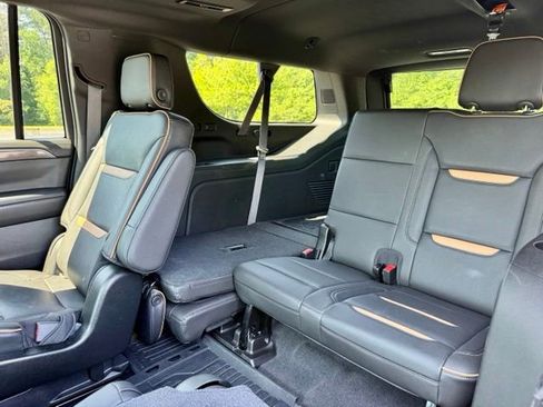 Used 2021 GMC Yukon XL AT4 w/ AT4 Premium Plus Package AWD/4WD image 28