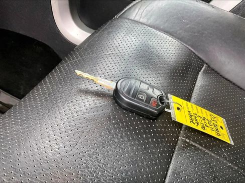 Used 2011 Ford F150 Lariat w/ Lariat Plus Pkg AWD/4WD image 42