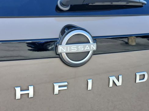 Used 2024 Nissan Pathfinder Platinum w/ Cargo Package image 26