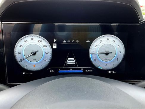 Used 2024 Hyundai Elantra SEL image 26