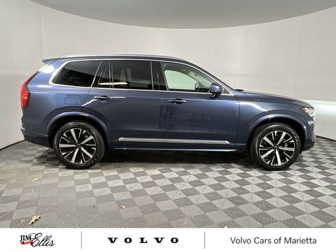 Used 2025 Volvo XC90 B5 Core w/ Protection Package Premier image 10