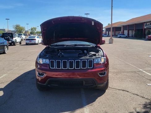 Used 2022 Jeep Grand Cherokee Laredo E image 36