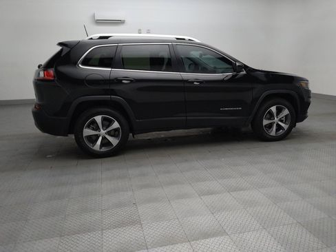 Used 2021 Jeep Cherokee Limited image 10