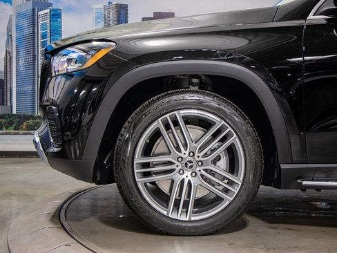 Used 2026 Mercedes-Benz GLS 450 4MATIC image 7