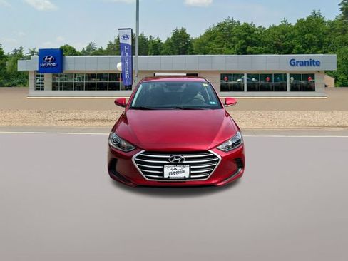 Used 2017 Hyundai Elantra SE w/ Cargo Package FWD image 4