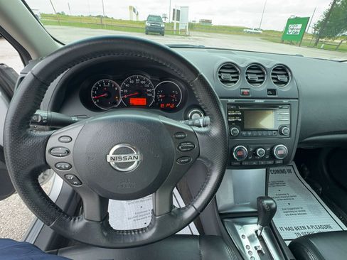 Used 2012 Nissan Altima 2.5 SL w/ 2.5SL Pkg FWD image 12