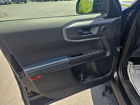 Used 2023 Ford Bronco Sport Outer Banks AWD/4WD image 16