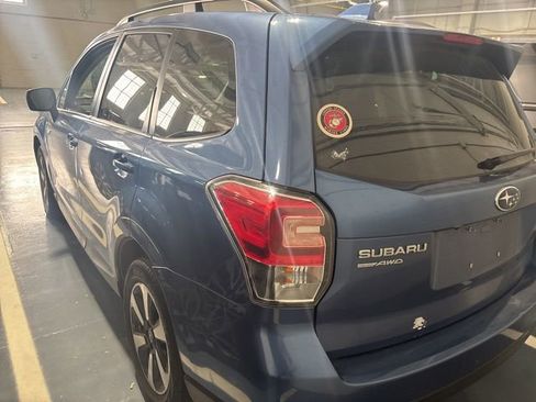Used 2018 Subaru Forester 2.5i Premium AWD/4WD image 7