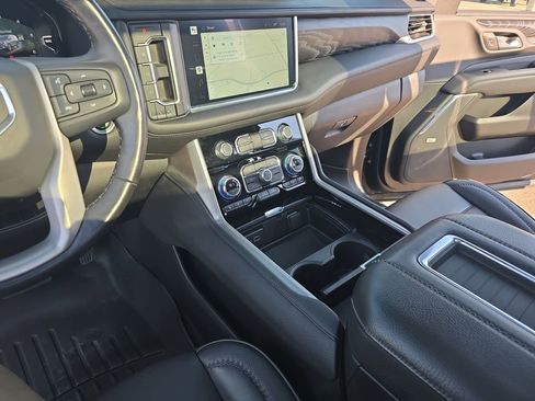 Certified 2022 GMC Yukon Denali AWD/4WD image 26