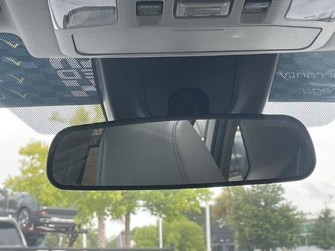 Used 2022 Toyota RAV4 XLE Premium FWD image 10