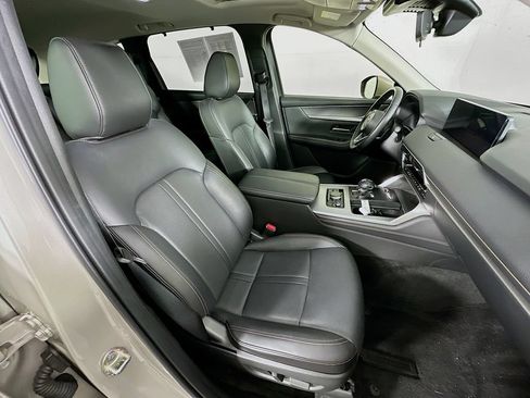 Certified 2025 MAZDA CX-90 3.3 Turbo w/ Preferred Package AWD/4WD image 38