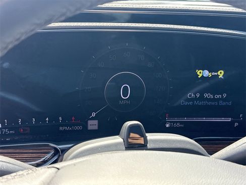 Used 2024 Cadillac Escalade Premium Luxury image 10