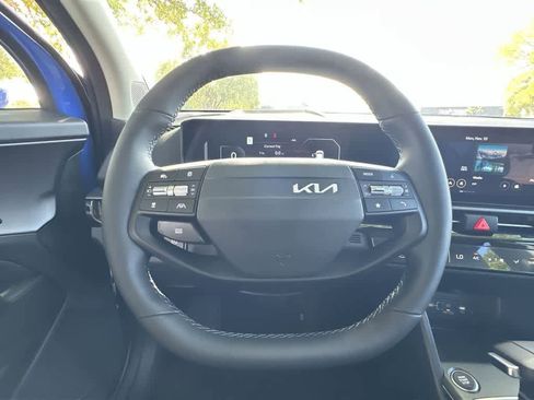 Used 2026 Kia Sportage SX FWD image 15