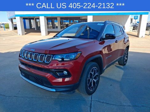 Used 2025 Jeep Compass Limited image 3