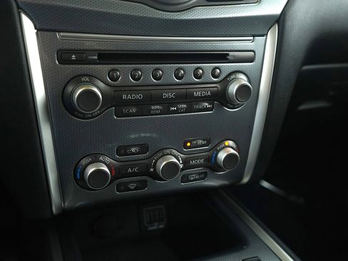 Used 2018 Nissan Pathfinder SL w/ SL Premium Package image 24