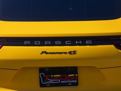 Used 2018 Porsche Panamera 4S image 38