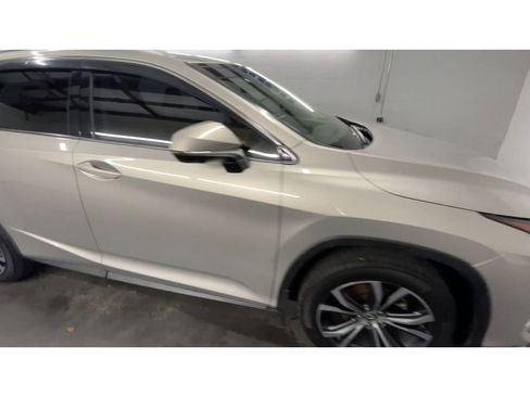 Used 2020 Lexus RX 350L FWD w/ Premium Package image 2
