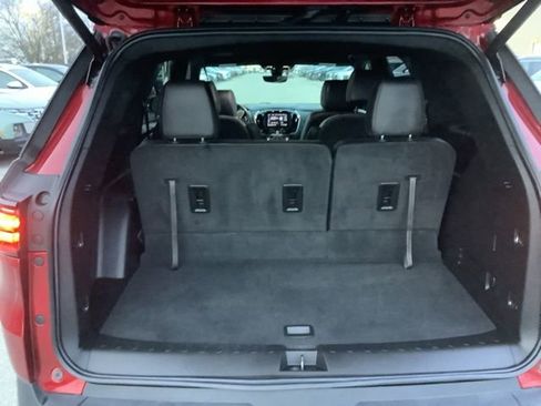 Used 2023 Chevrolet Traverse RS image 18
