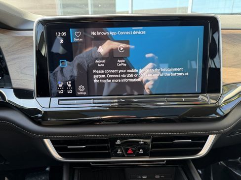 Used 2025 Volkswagen Atlas SE w/ Panoramic Sunroof Package image 22