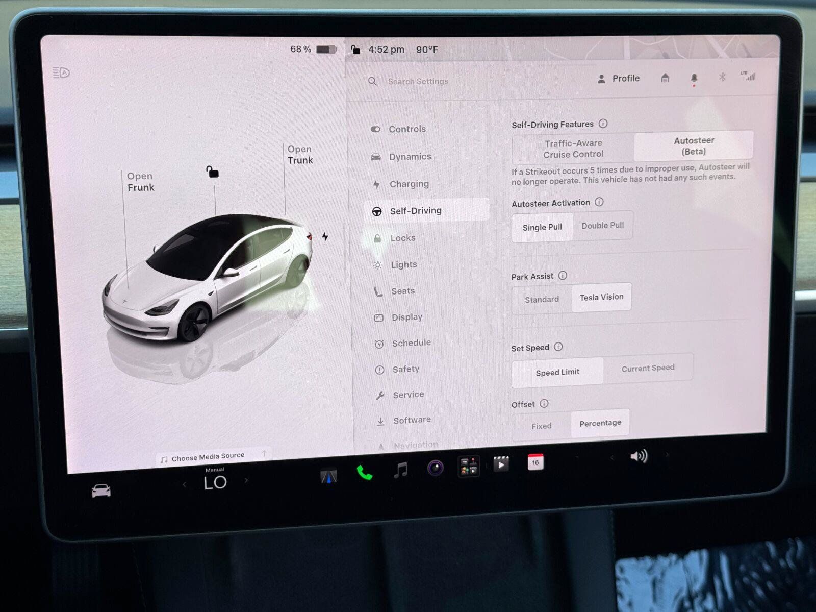 Used 2022 Tesla Model 3 Standard Range RWD image 25