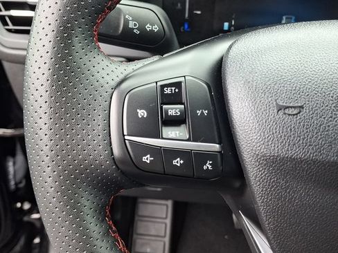Used 2025 Ford Escape ST-Line Select AWD/4WD image 23
