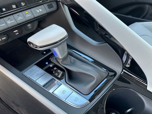 New 2026 Hyundai Elantra Limited image 13