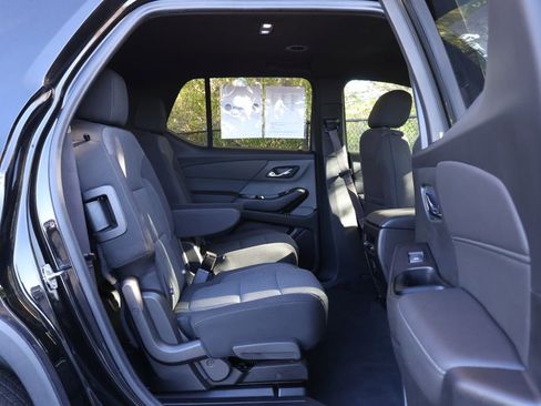 Certified 2023 Chevrolet Traverse LT image 47