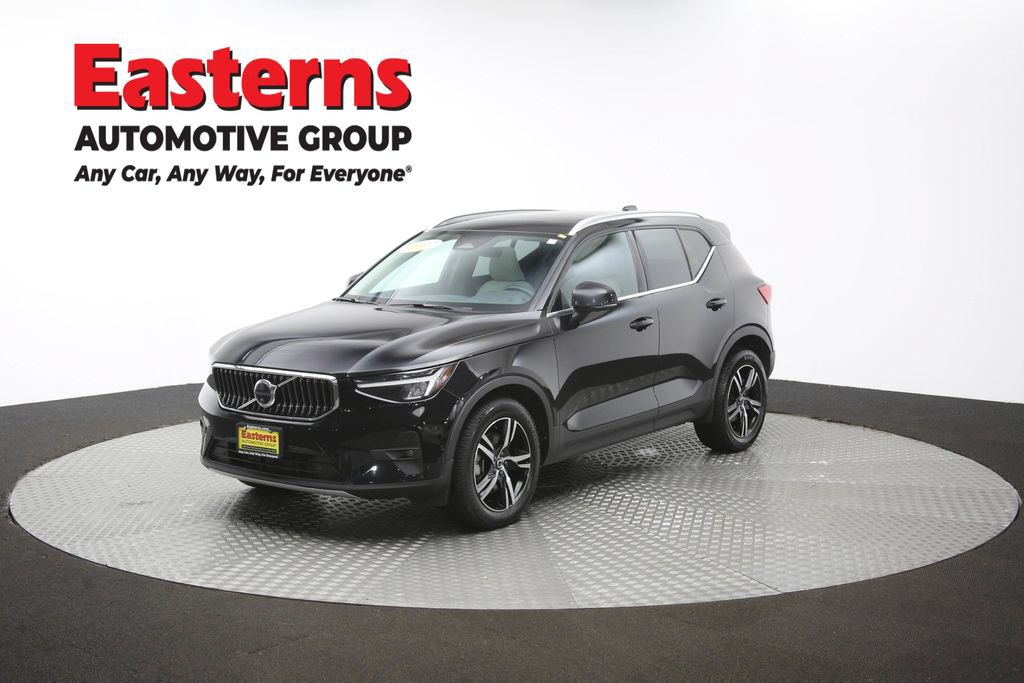Used 2023 Volvo XC40 B5 Plus AWD/4WD image 57