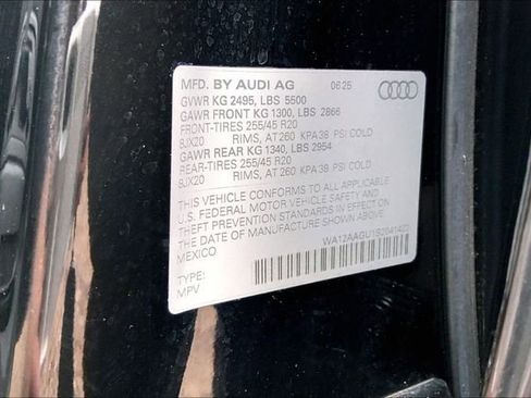 Used 2025 Audi Q5 Premium Plus w/ Premium Plus AWD/4WD image 34
