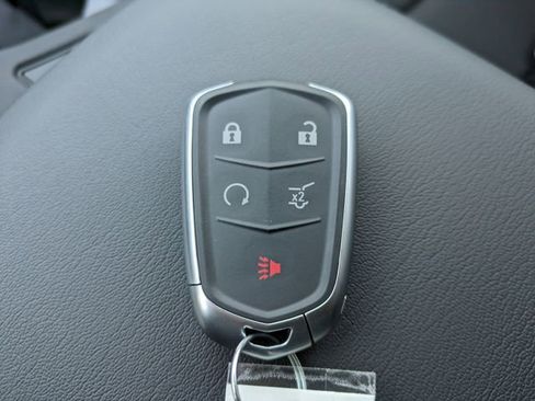 New 2026 Cadillac XT5 Luxury image 30