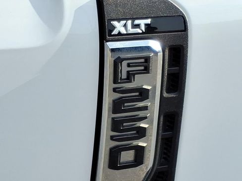 Certified 2024 Ford F250 XLT AWD/4WD image 4