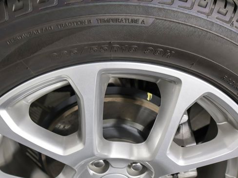 Used 2024 Jeep Compass Latitude image 20