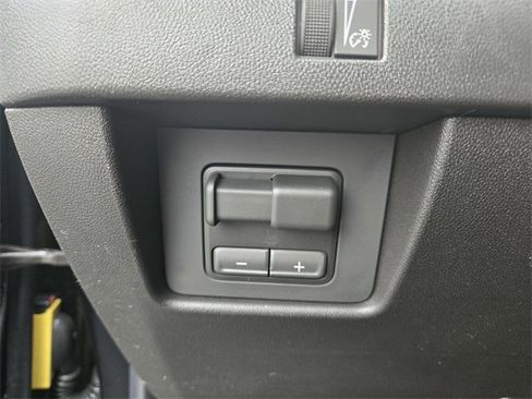 New 2026 GMC Canyon AT4 image 27