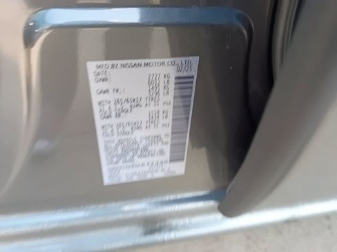 Used 2025 Nissan Frontier SL AWD/4WD image 35