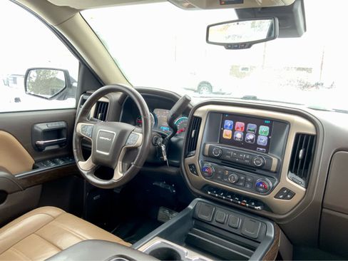 Used 2018 GMC Sierra 1500 Denali image 30