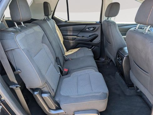 Used 2018 Chevrolet Traverse LS FWD image 12