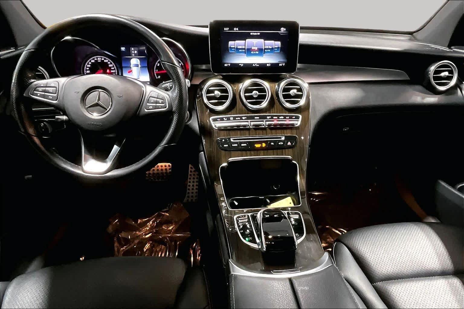 Used 2019 Mercedes-Benz GLC 300 4MATIC image 16