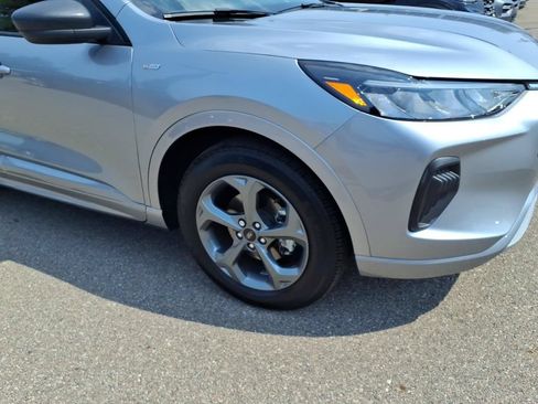 Certified 2023 Ford Escape ST-Line w/ Tech Pack #1 AWD/4WD image 5