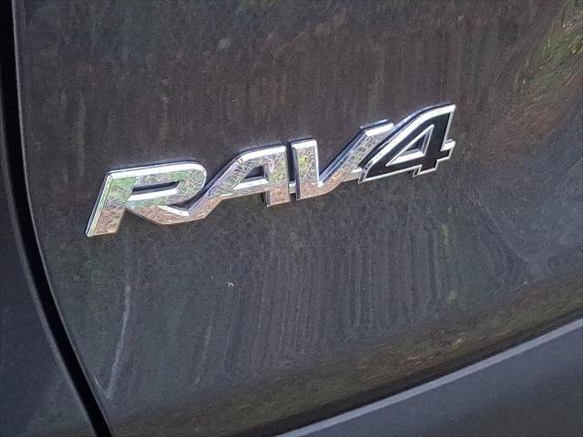 Certified 2025 Toyota RAV4 LE AWD/4WD image 7