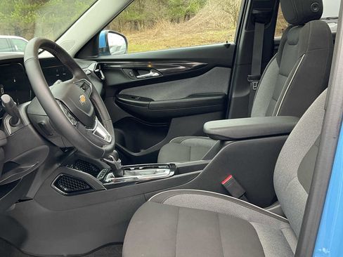 Used 2024 Chevrolet TrailBlazer LT w/ Convenience Package image 26