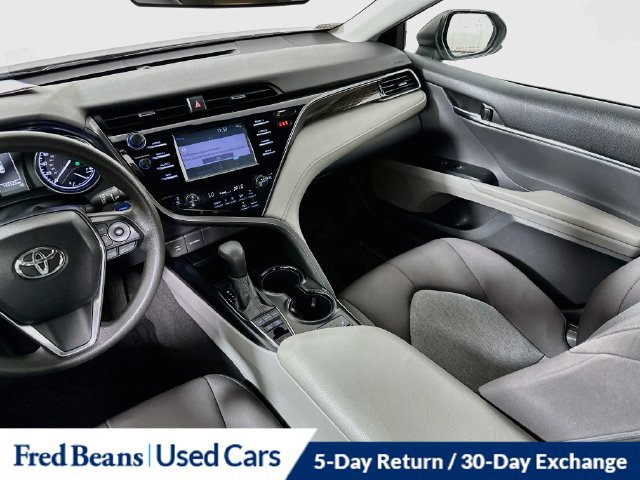 Used 2019 Toyota Camry LE FWD image 29
