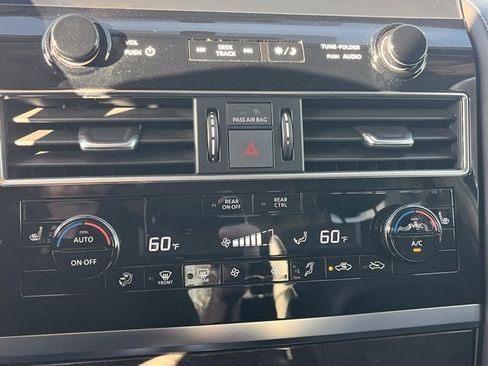 Certified 2024 INFINITI QX80 Luxe image 19