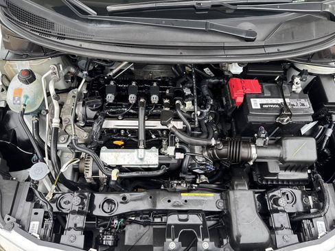 Used 2025 Nissan Versa SR image 22