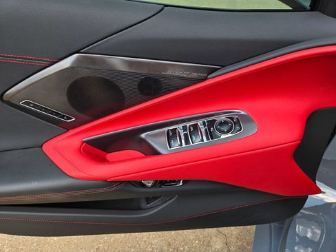 Used 2024 Chevrolet Corvette Stingray Preferred Conv w/ Z51 Performance Package RWD image 33