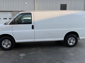 Used 2015 Chevrolet Express 2500 image 1