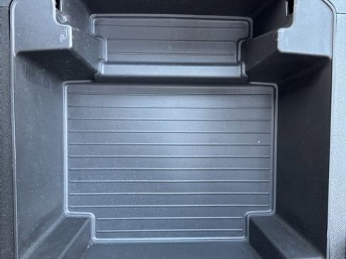 Used 2024 GMC Yukon XL AT4 w/ AT4 Premium Plus Package image 41