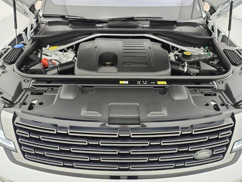 Used 2023 Land Rover Range Rover SE AWD/4WD image 17