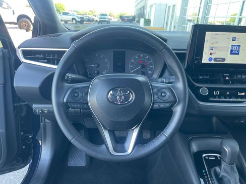 Certified 2025 Toyota Corolla SE w/ Convenience Package FWD image 9