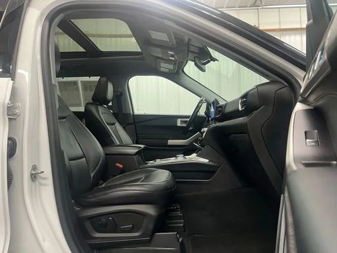 Used 2022 Ford Explorer Limited AWD/4WD image 26